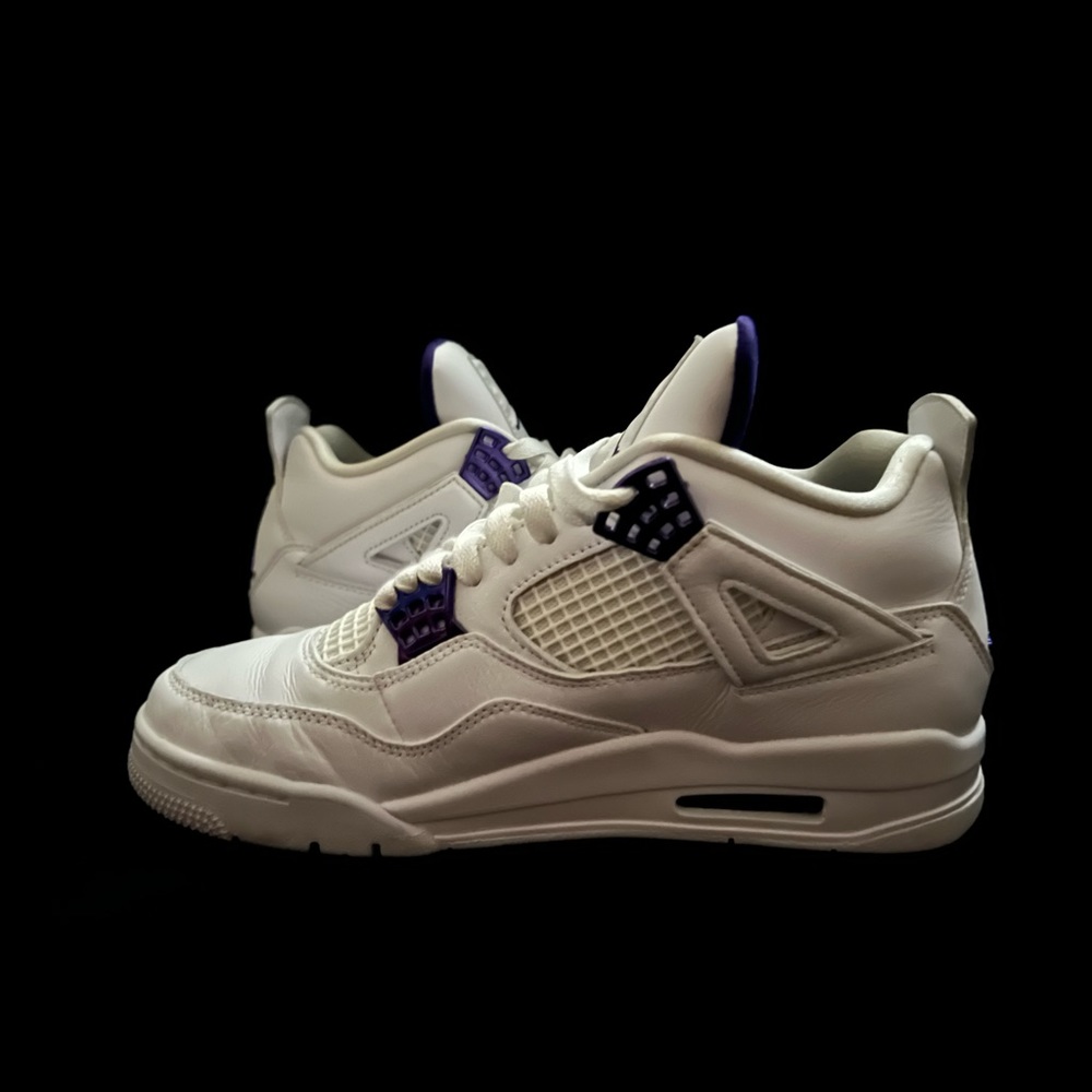 Air Jordan 4 Retro ‘Purple Metallic’